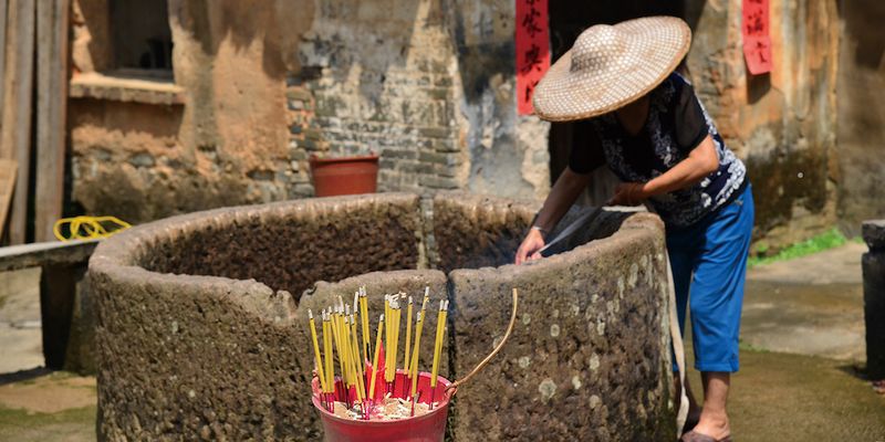 Hongdong village in wuping changes its two wells on the seventh day of the seventh lunar month and the eighth day of the eighth lunar month
