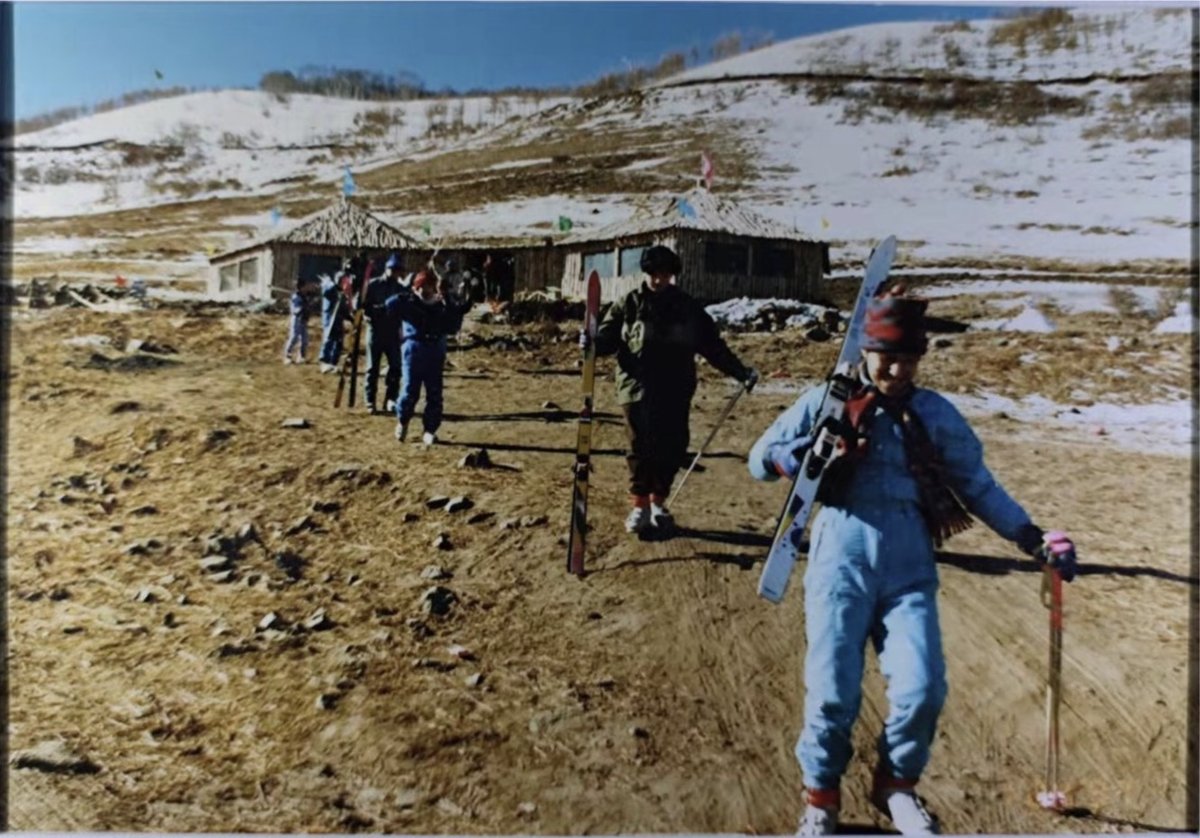 Saibei skiers in the morning