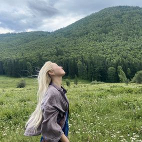 Taking in Altay air