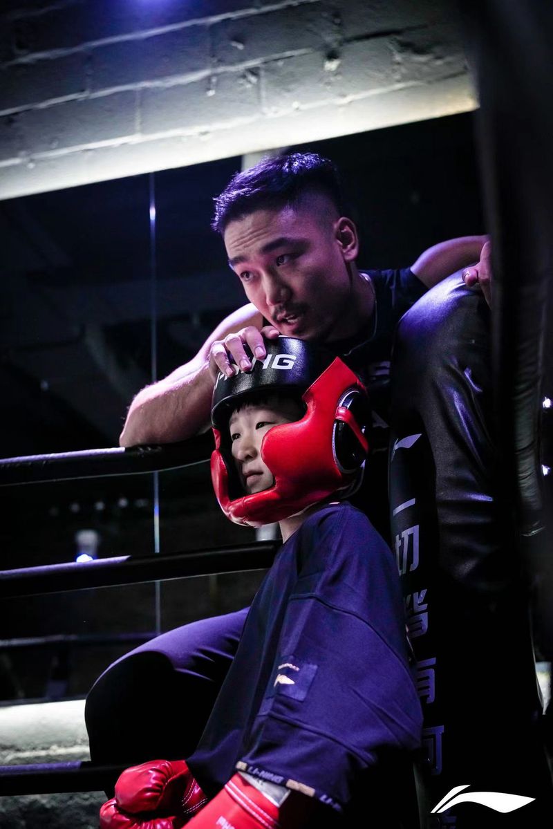 Young Chinese boxers in Xi'an, DT Boxing Club, Zhang Weili influence on Chinese MMA culture