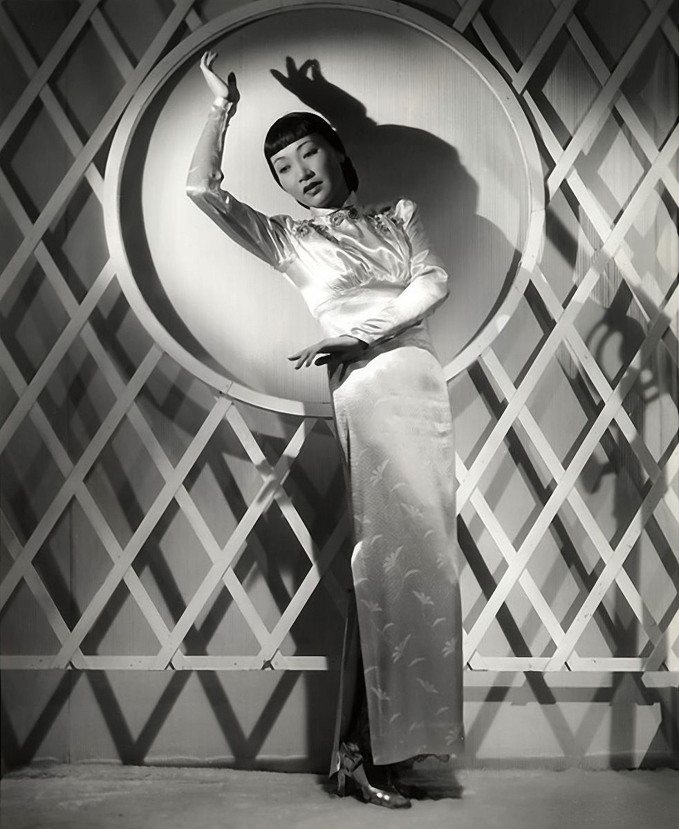 Anna May Wong, Hollywood’s first Chinese American film star, frequently wore qipao and qipao-style dresses in her films (image via Douban)