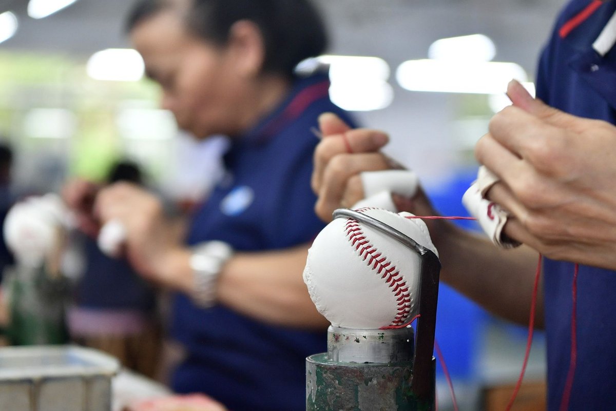 While baseball is not a popular sport on the Chinese mainland, the small town of Liancheng in Fujian has turned the production of baseball equipment into an economic lifeline, mostly supplying Taiwan