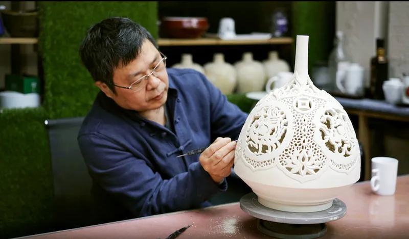 Linglong porcelain is a style of translucent porcelain that emerged in Jingdezhen in the Ming dynasty