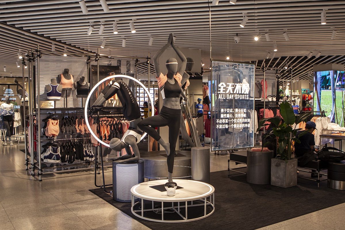 China’s sportswear and footwear market has grown steadily since 2021, according to a 2026 report by market research firm iiMedia, reaching 598.9 billion yuan in 2025