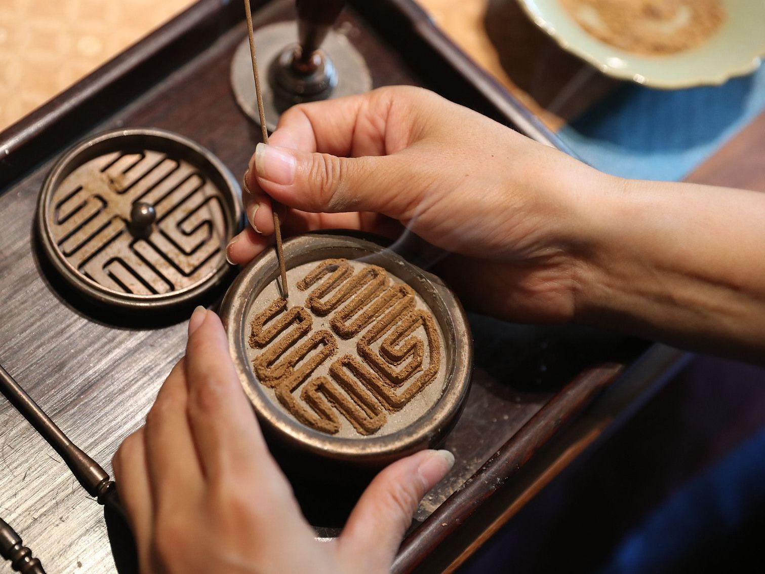 Traditional Chinese seal script incense_VCG111345929653