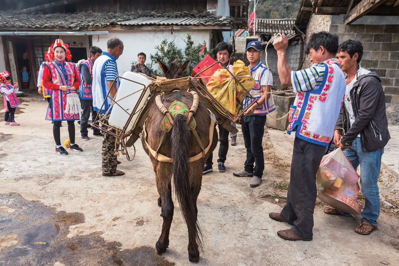 During a Bo ethnic minority funeral bodies are never allowed to touch the ground