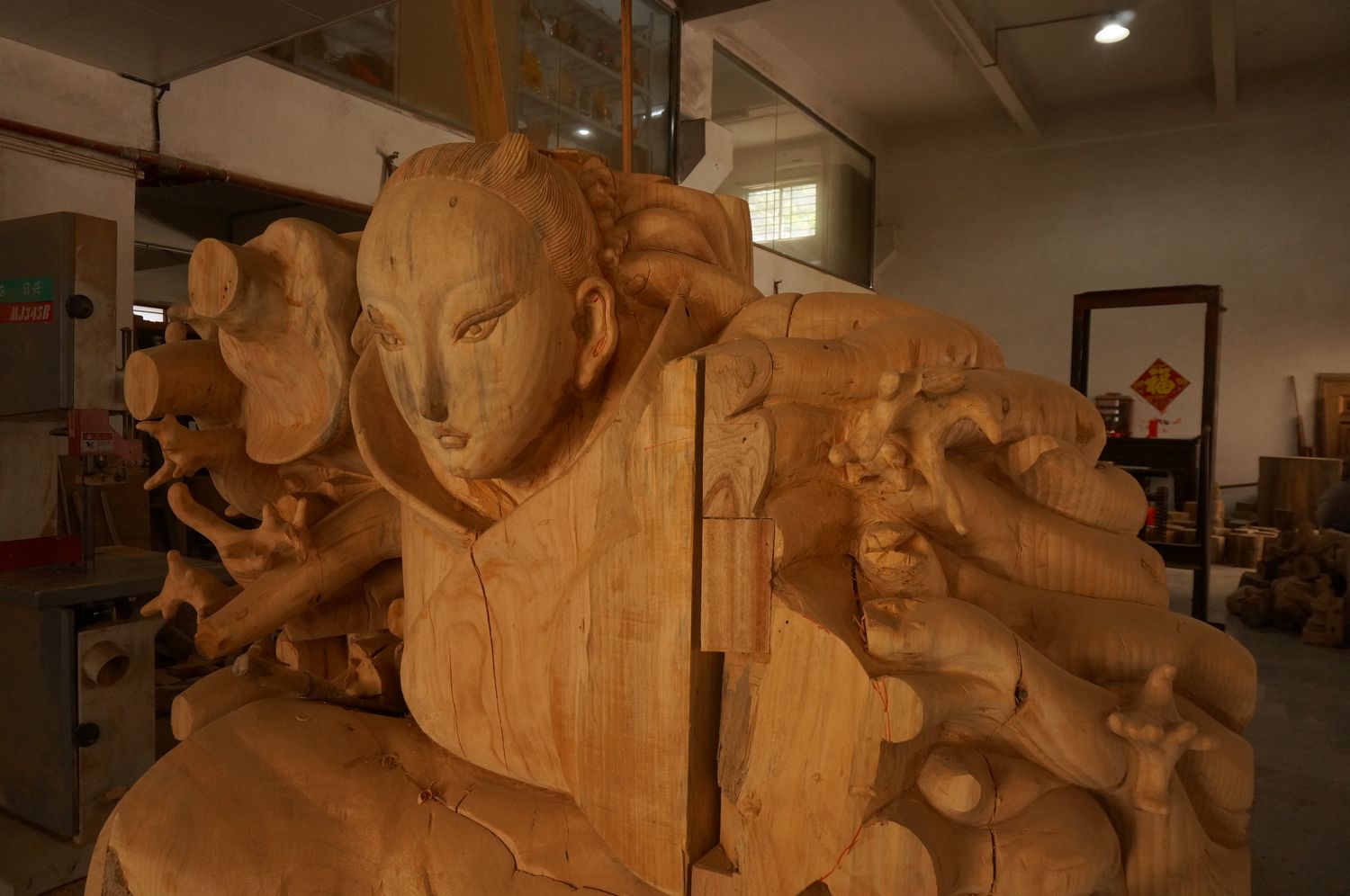 The statue of Zhaohai, still in progress