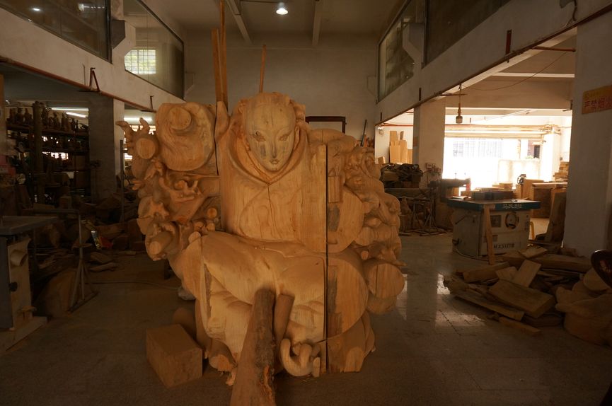 The statue of Zhaohai, still in progress