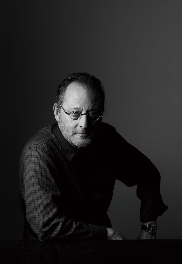Li captured renowned French actor Jean Reno with a soft gaze