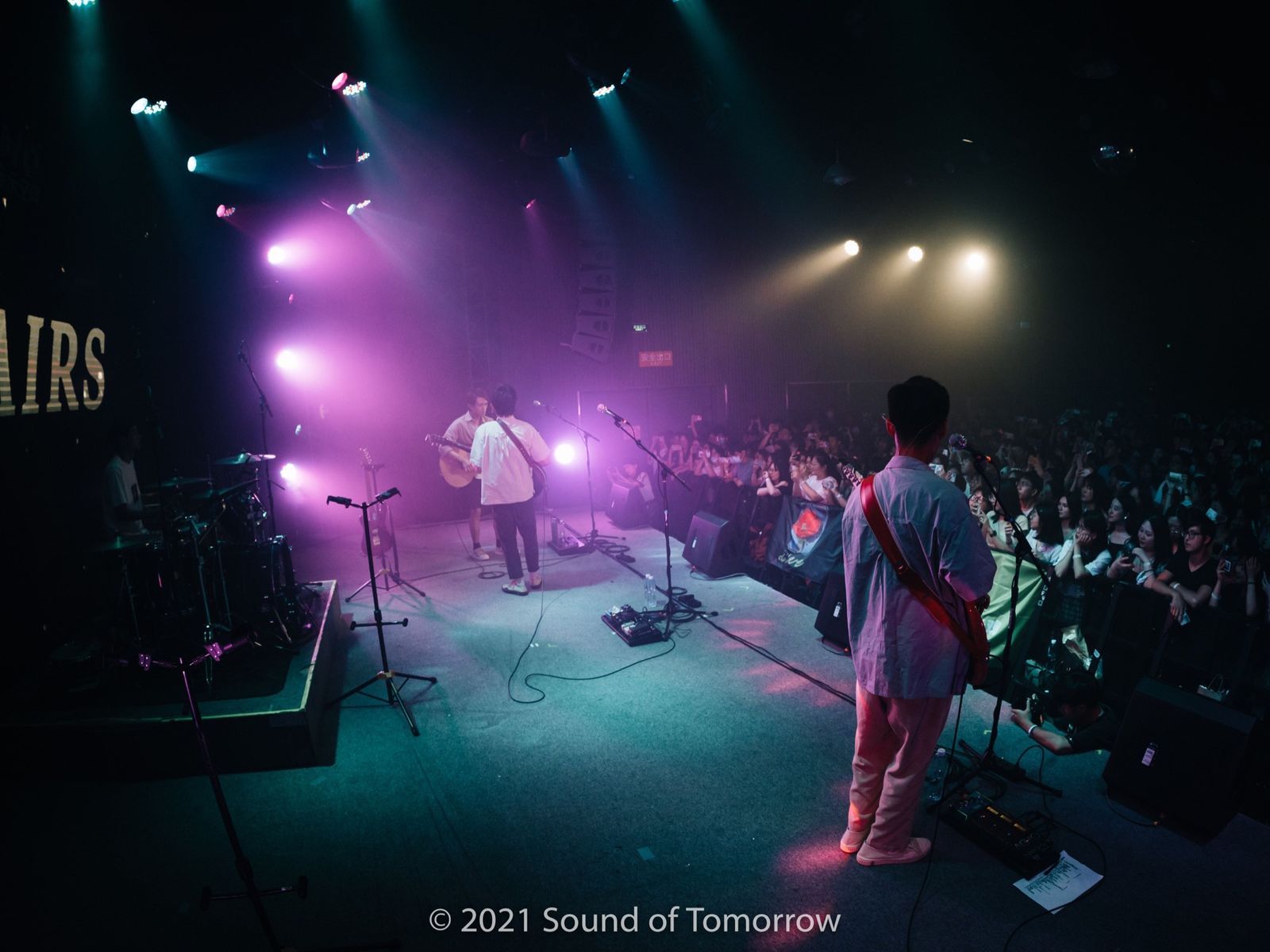 The Chairs Live