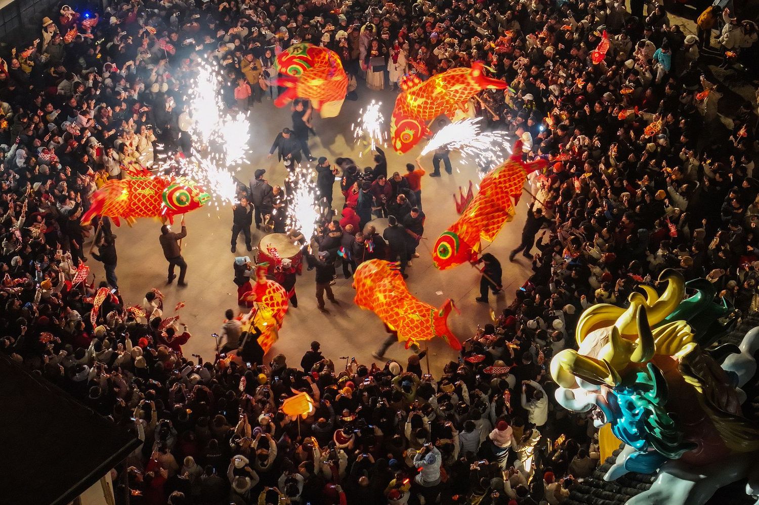 good luck and fortune, fish lantern