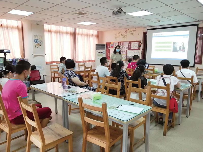 mental health education, emotional management, support clubhouse, social connection, rehabilitation for mental illness in China