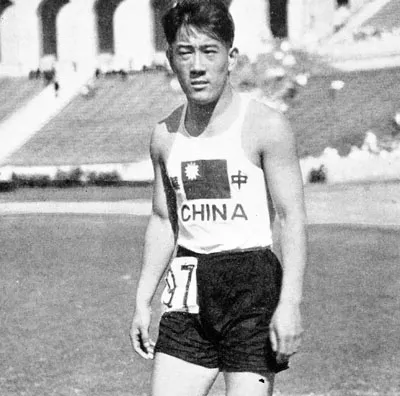 Liu Changchun had shattered the national record in the 100 and 200 meter dash in 1929