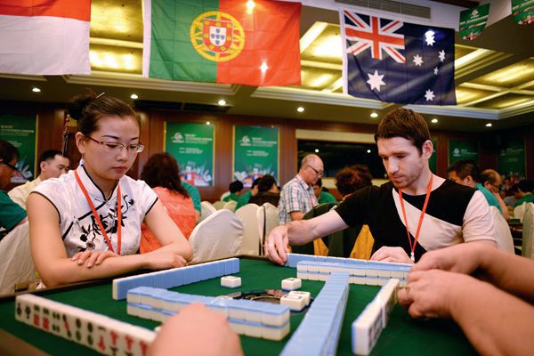 Mahjong: Police clamp down on China's most loved game