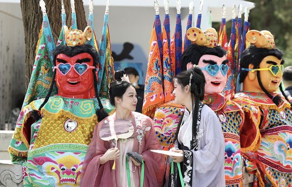 Modern ways to revive intangible cultural heritage China
