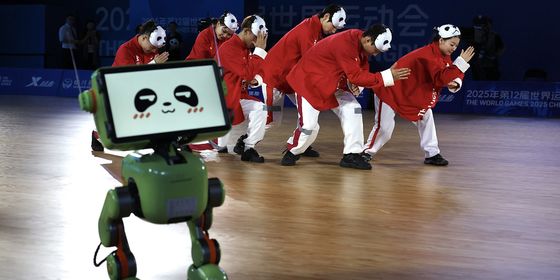 Palladium robot Chengdu Ballroom Dancing Competitio