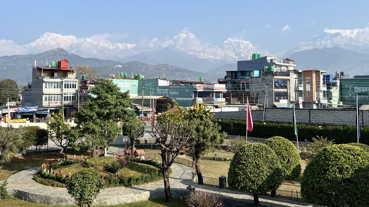 Nicknamed “the Dali of Nepal” on Chinese social media, the tourist city of Pokhara in central Nepal has become an alternative destination for young Chinese seeking short-term stays