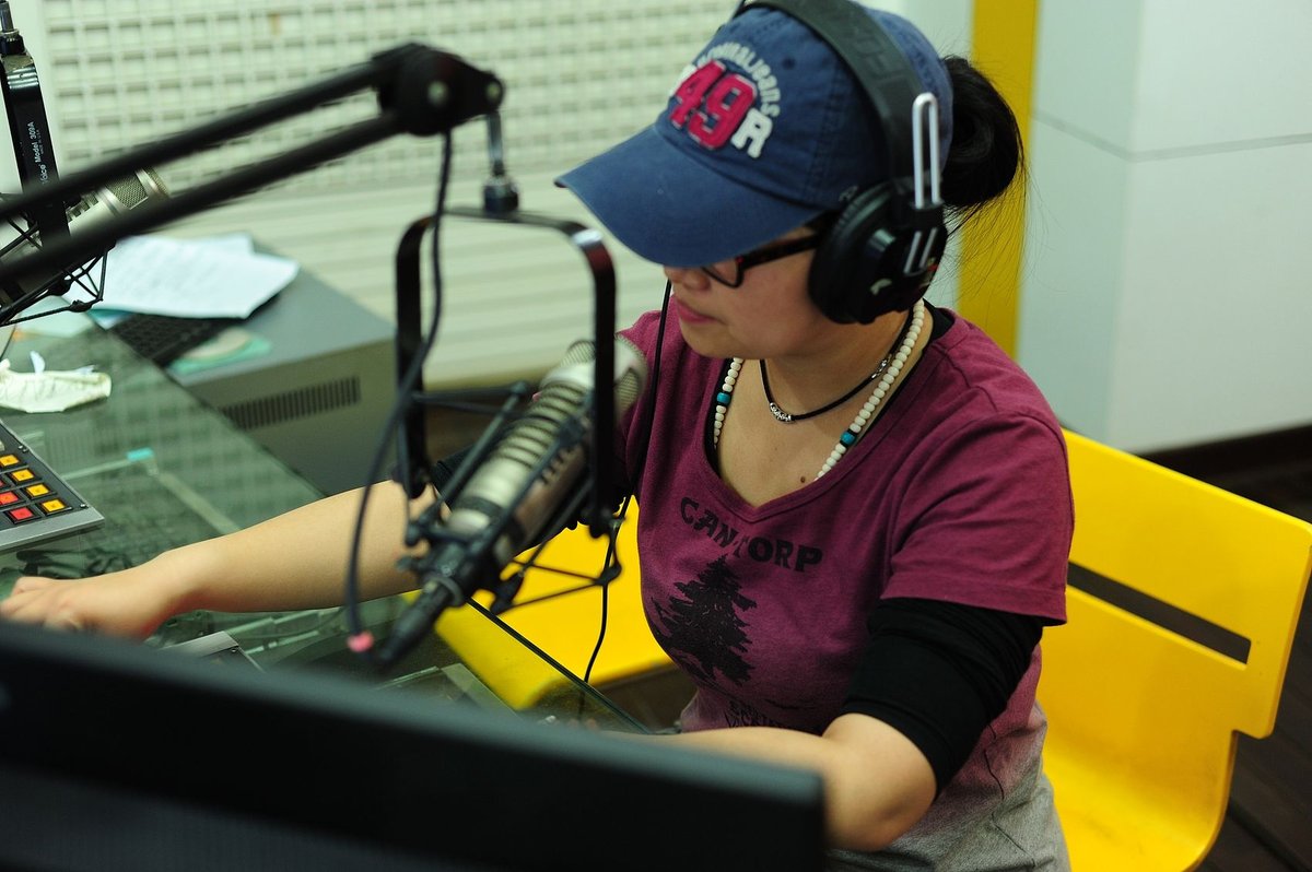 late night radio show in China