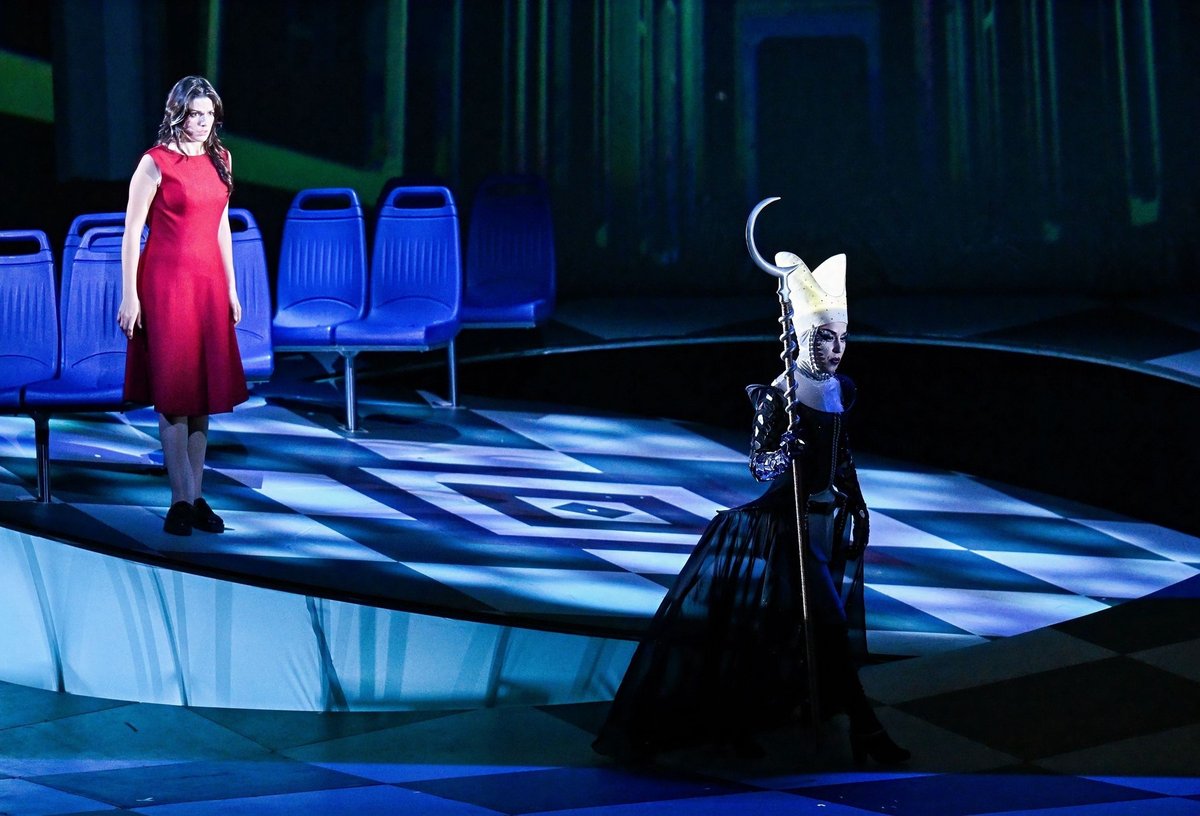 A collaboration among Opera Hong Kong, State Opera South Australia, the Beijing Music Festival, and the China National Opera House, the production ran for two performances at the Central Opera House