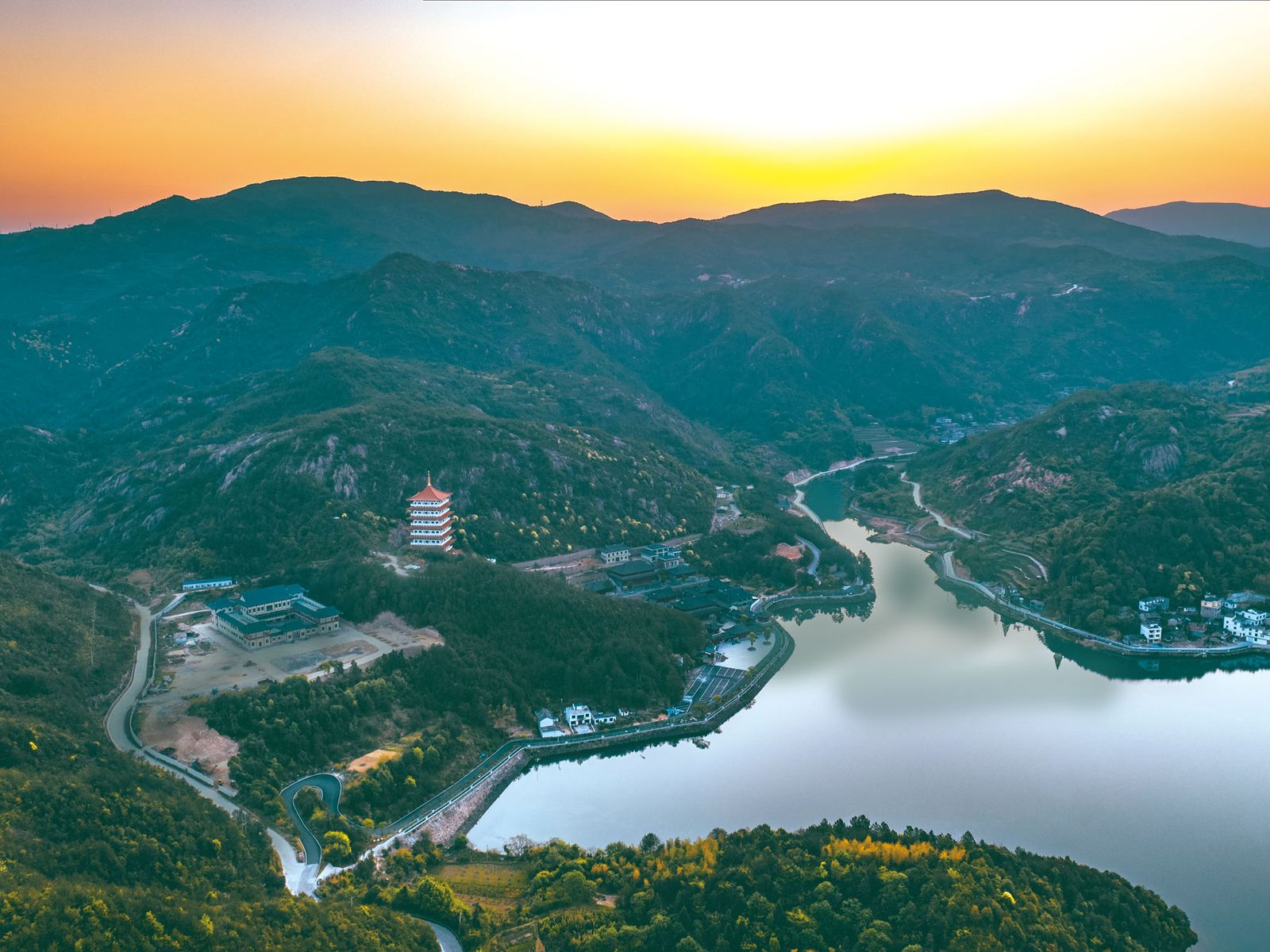 Tiantai-mountain-master.jpg