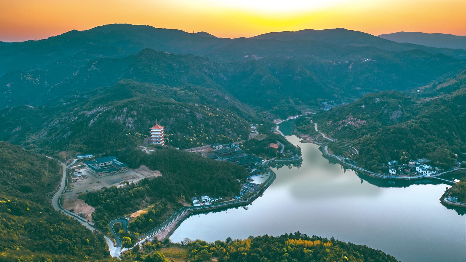 Tiantai-mountain-master.jpg