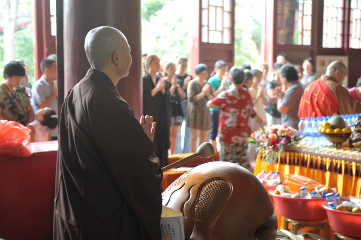 A temple holds rituals for Zhongyuan Festival