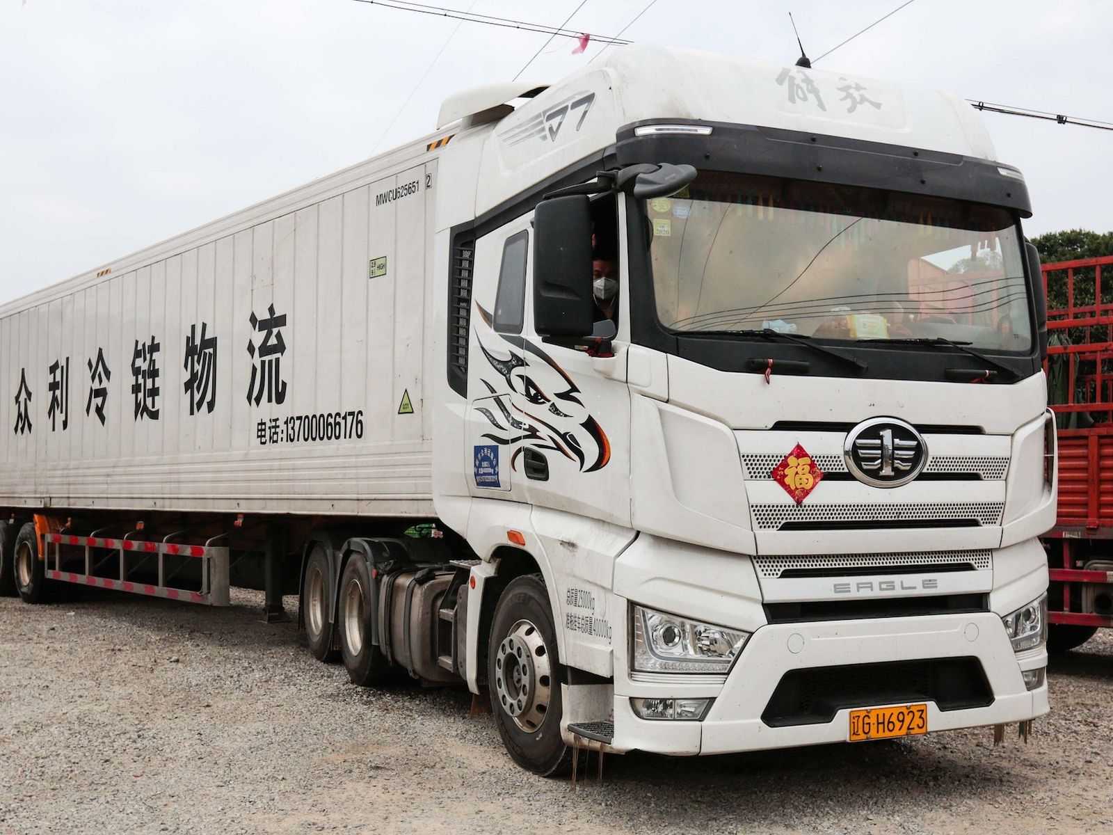 chinese truck driver suicide