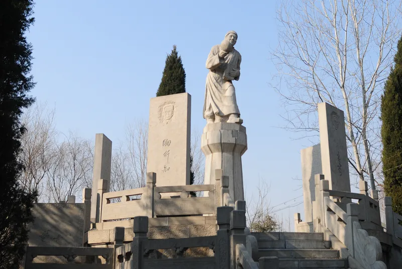 A statue of Wu Xun (武训), a Chinese philanthropist dedicated to education, at a memorial hall dedicated to his efforts