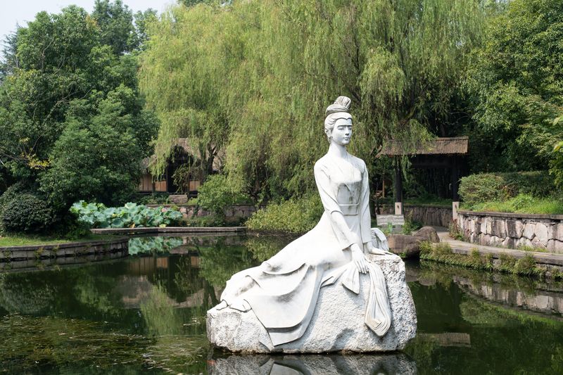 A sculpture of Xishi at West Lake in Shaoxing, Zhejiang