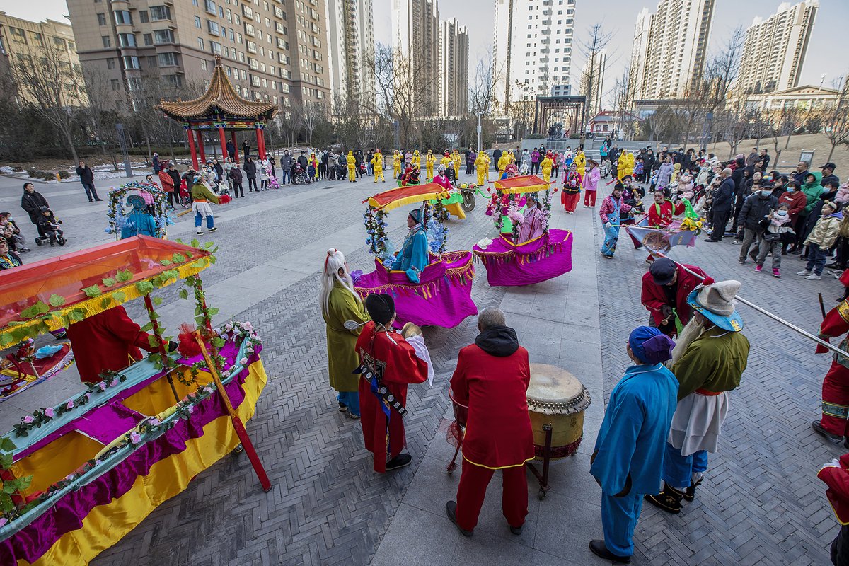 Modern day shehuo in Taiyuan, Shanxi province