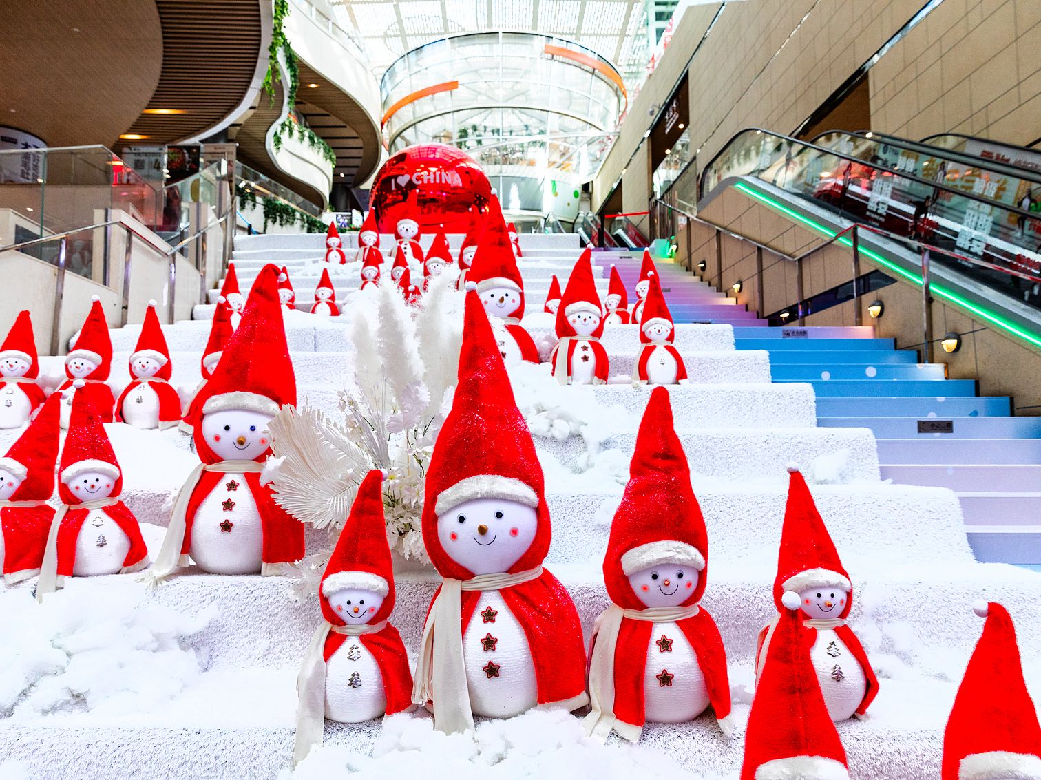 Chinese Christmas celebrations decorations_VCG111606245000