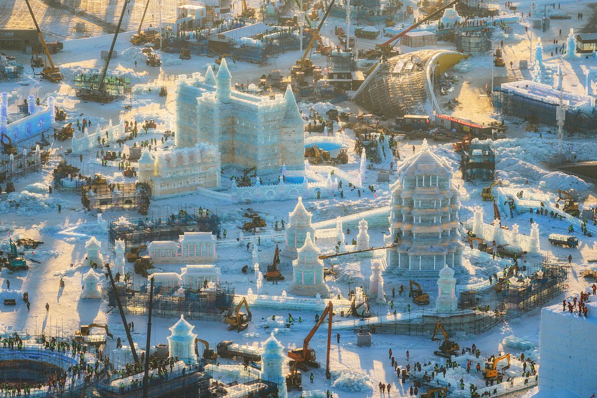 ice sculptures, touring China, theme park, ice and snow culture