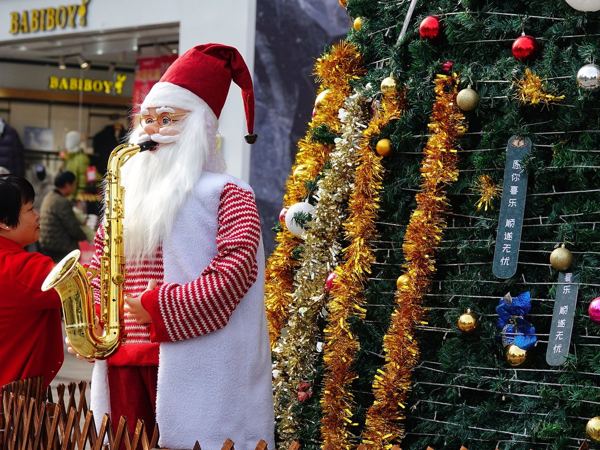a saxophone-playing Santa in Nanjing