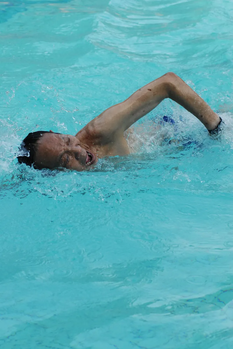 Yuan Longping swimming, one of five things you didn't know about Yuan Longping
