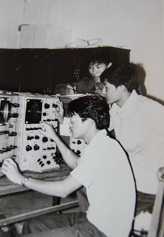 Students at Nanjing Institute of Chemical Technology running experiments