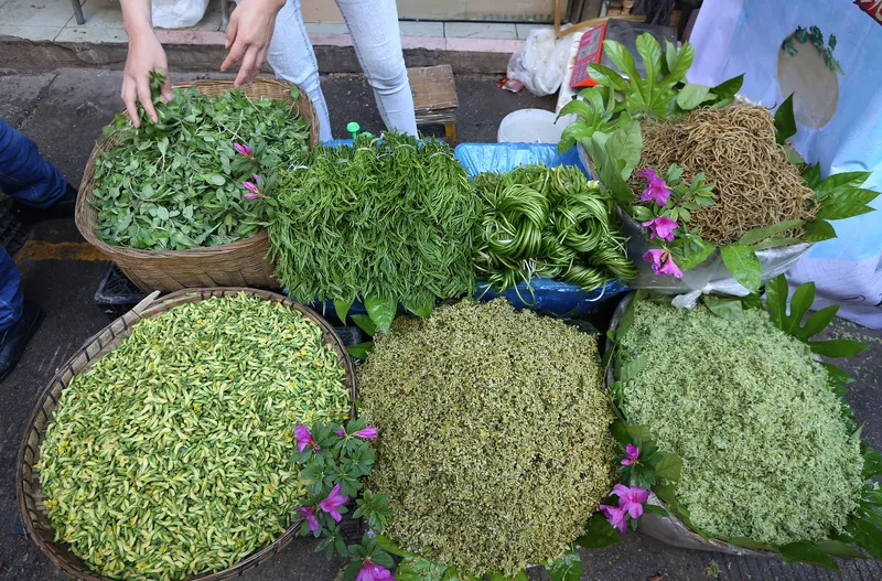 Flowers are commonly consumed as food in Yunnan