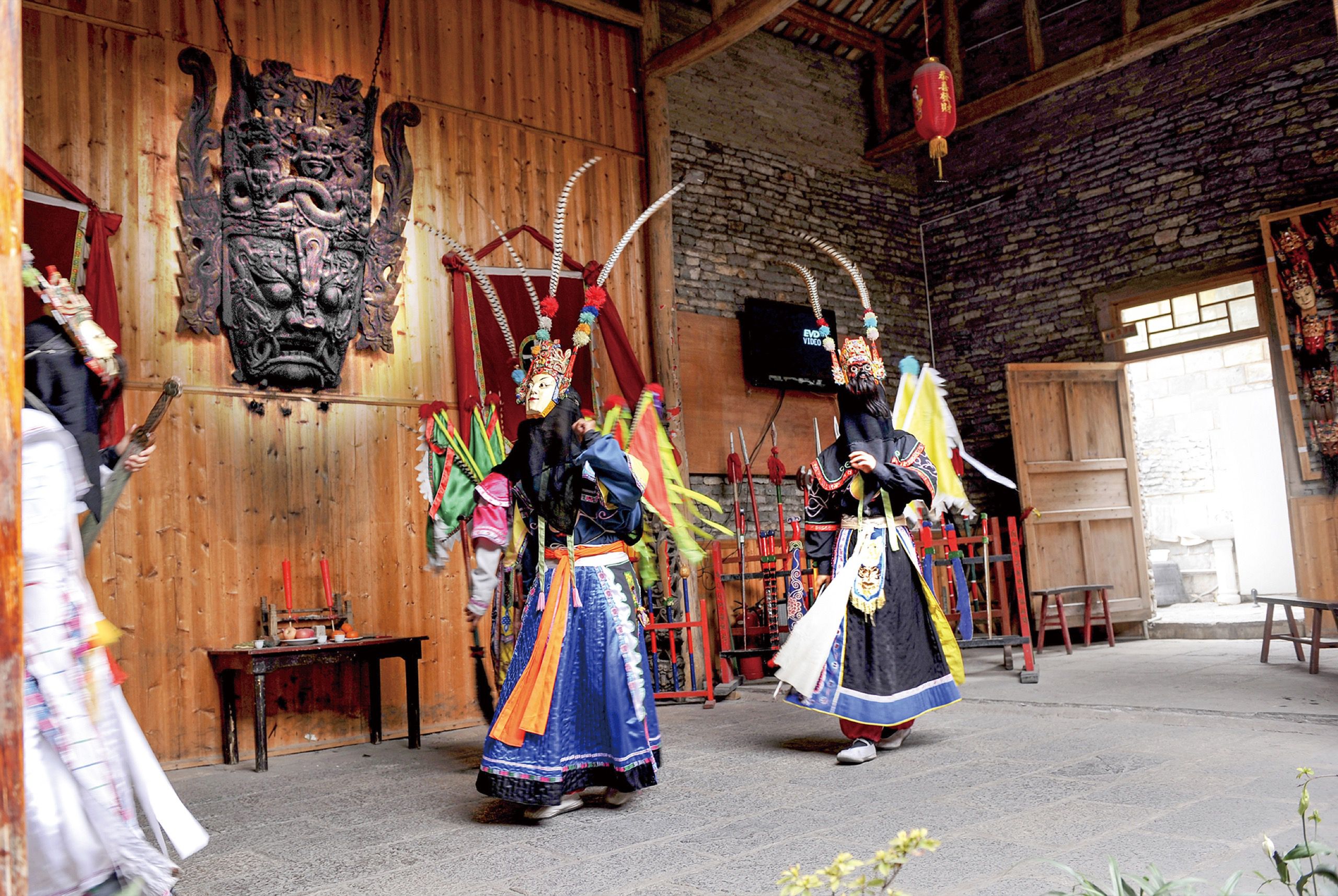 How will China save its vanishing local operas?
