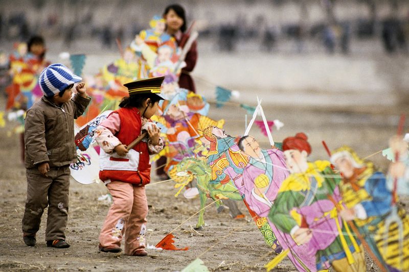 Young kite-fliers at the Fourth Weifang International Festival in 1987