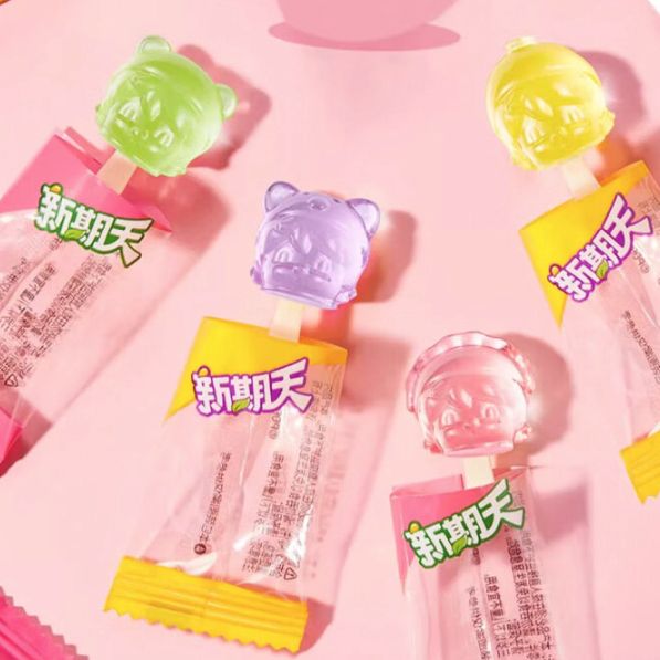 Lollipop gummy joined released by Chinese toy company Pop Mart and Xingqitian, a candy brand (Xinqitian)