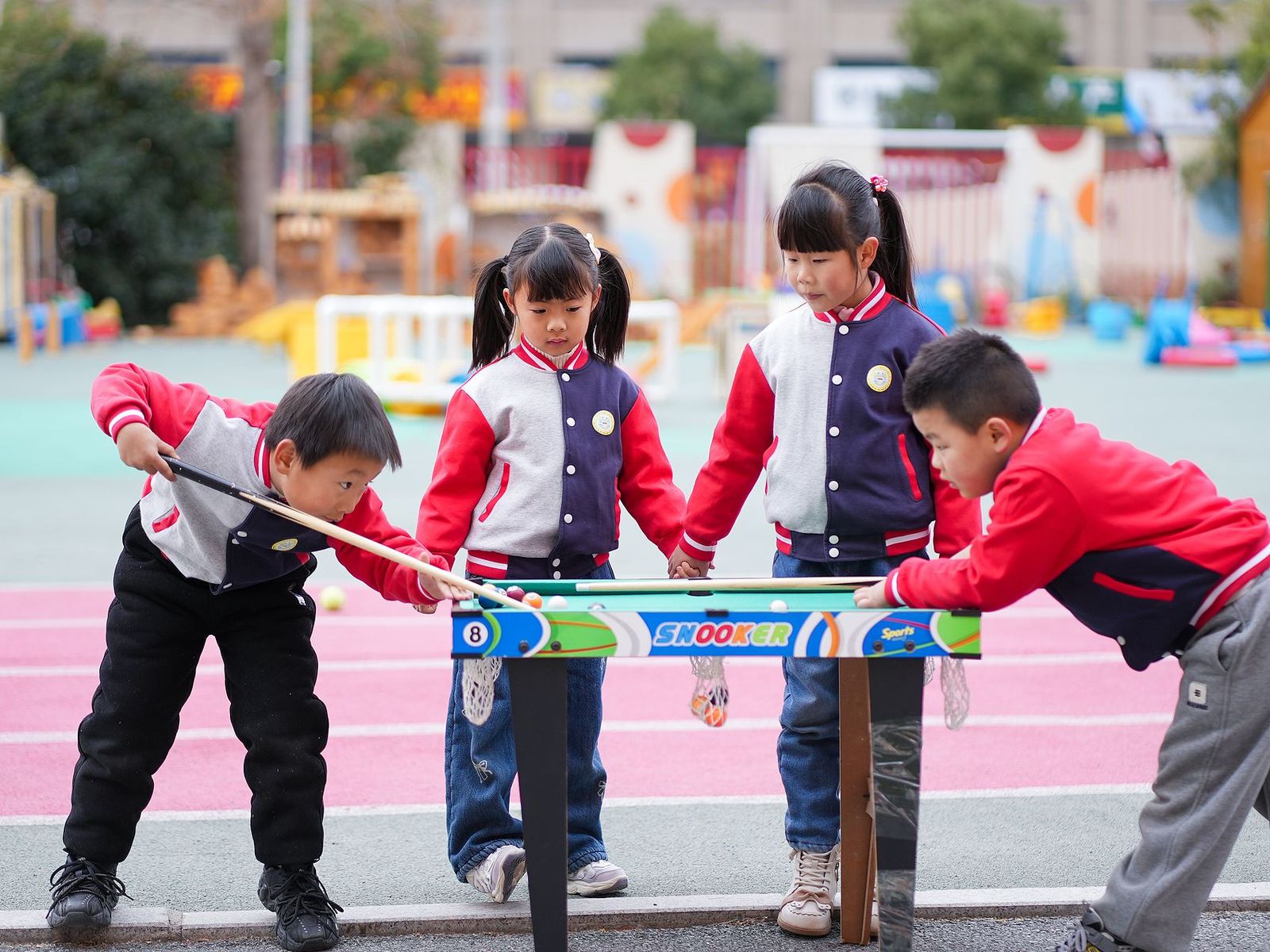 Young Chinese pool players