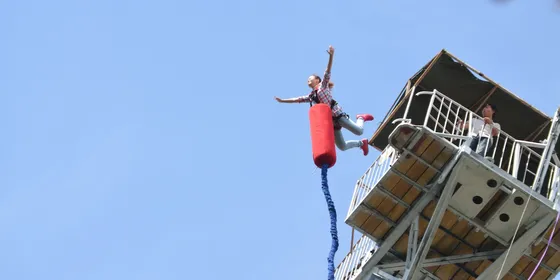 bungee-jumping-1508226943vWa.jpg
