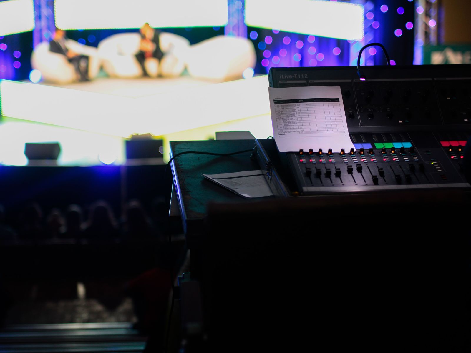 john-mark-smith-2aGqWIH49UA-unsplash