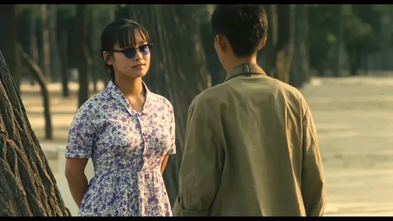In In the Heat of the Sun, the teenage protagonist tries to woo a stylish woman with a full figure