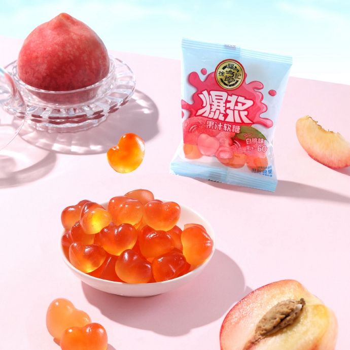Peach flavored gummies by Hsu Fu Chi, a Chinese candy brand (Hsu Fu Chi)
