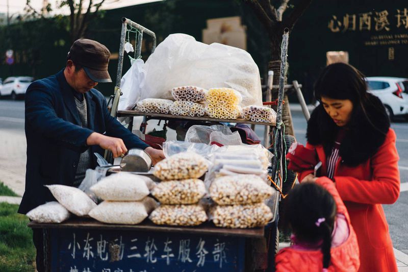 Once a beloved childhood snack, traditional popcorn is slowly disappearing from the streets of China