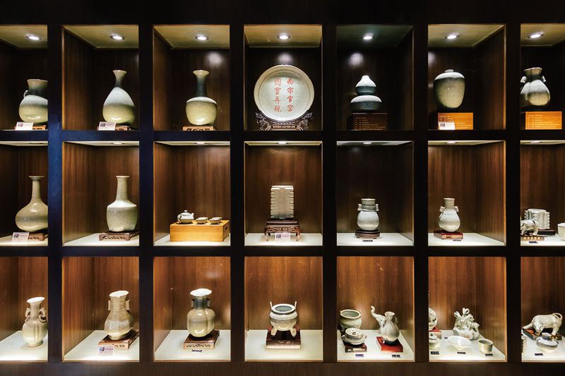 Ye Guozhen and his replicated porcelain artifacts from the Southern Song Dynasty