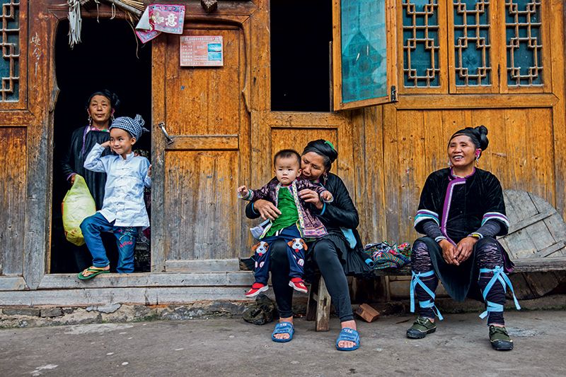 Today, many young people make a living outside traditional dong communities, so many of the villages are mainly made up of the elderly
