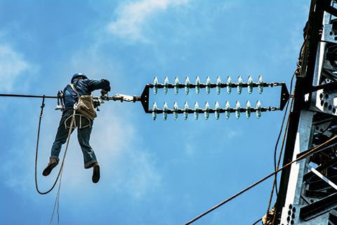 As they deal with dangerous and crucial work, the technicians on the high-wire all need to be well trained and educated