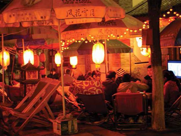 The days in Dali are full of blue, cloudless skies, but the nights hosted some of the Hutong Yellow Weasels' best gigs