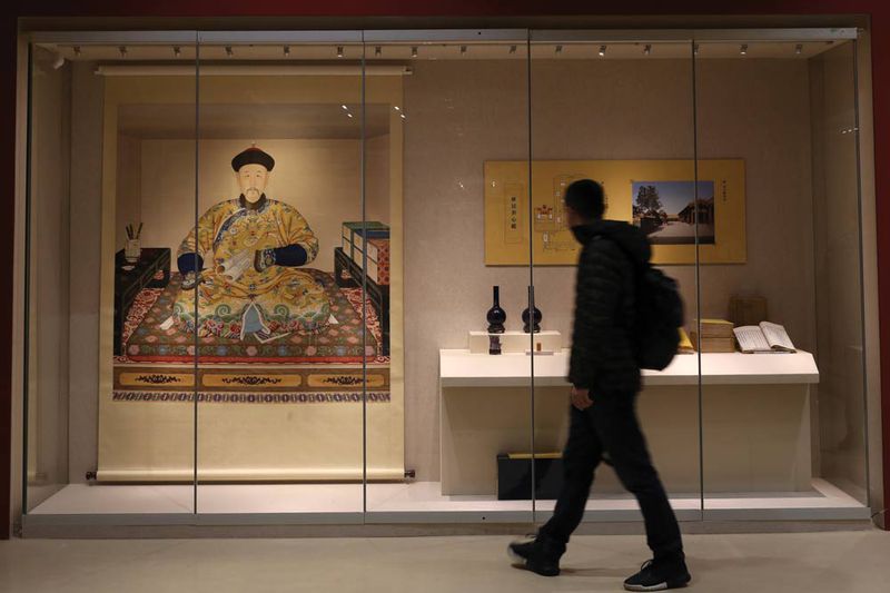Artifacts from Yangxin Dian, an unopened courtyard of the Forbidden City, were exhibited in Nanjing in December 2017